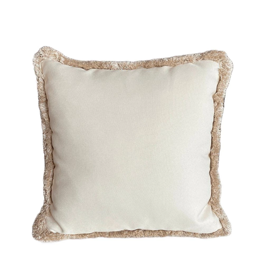Beige cushion with fringes 40x40 cm